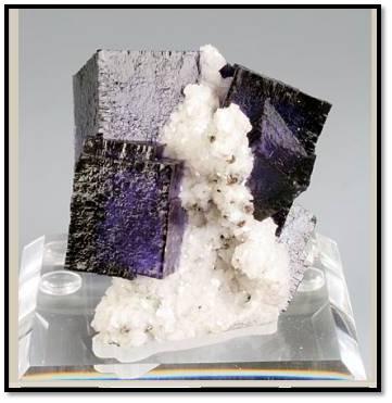 Elmwood fluorite with dolo.jpg