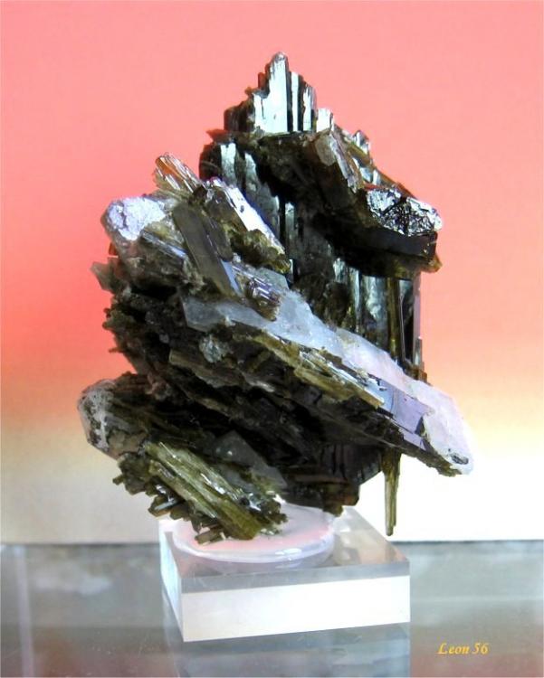 Epidote with Adularia back.jpg