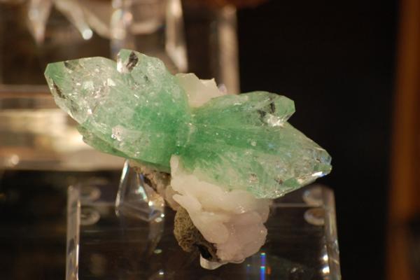 Fluorapophyllite.JPG