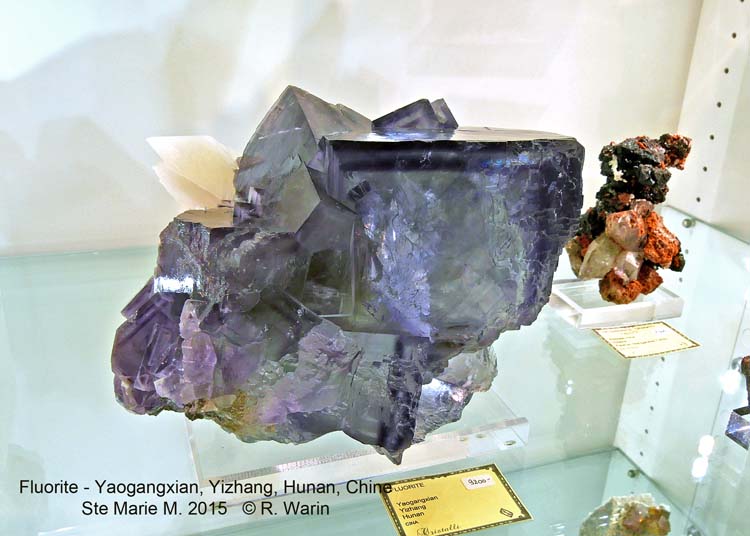 Fluorite_00336_R.jpg