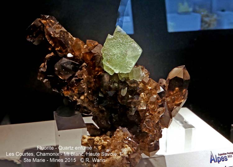 Fluorite_00435_R.jpg