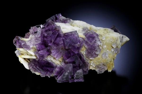 Fluorite & barite La Cabaa.jpg