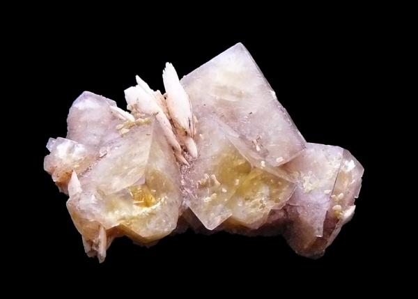 Fluorite lantign 4cm.JPG