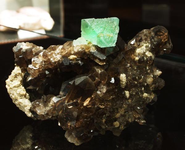 Fluorite-Les-Courtes-Mont-Blanc.jpg