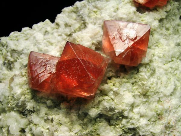 Fluorite on Albite Pointe Kurz, Mont Blanc Massif, Haute-Savoie, France.jpg