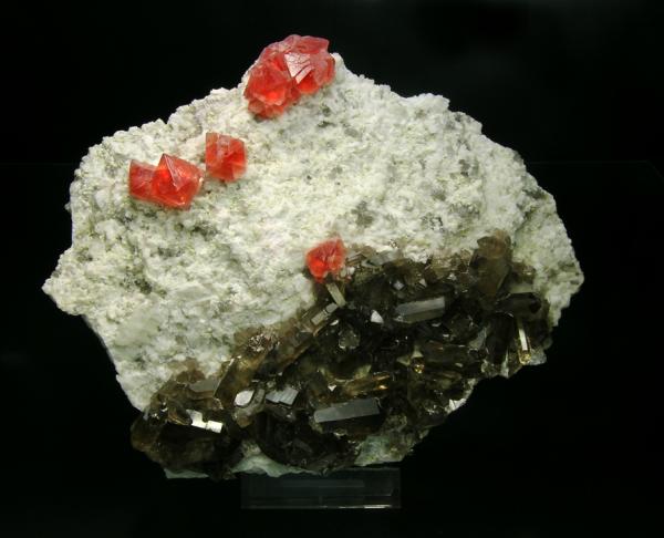 Fluorite with smoky Quartz Pointe Kurz, Mont Blanc Massif, Haute-Savoie, France.jpg