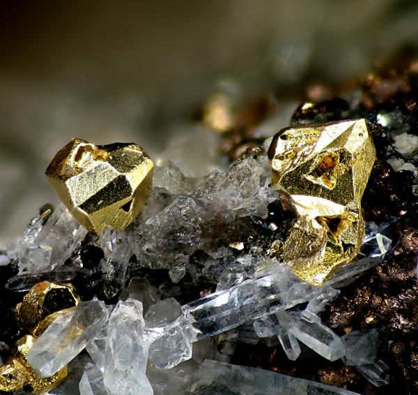 Gold-Verespatak, Romania.jpg