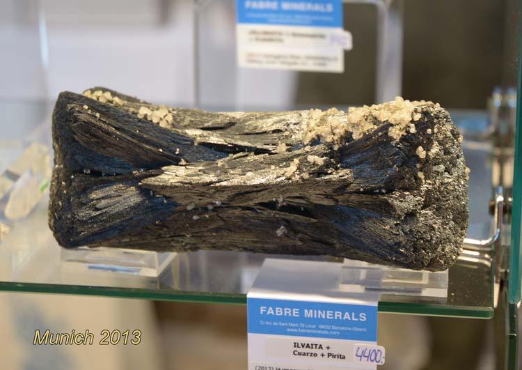 Ilvaite_1134_R.jpg