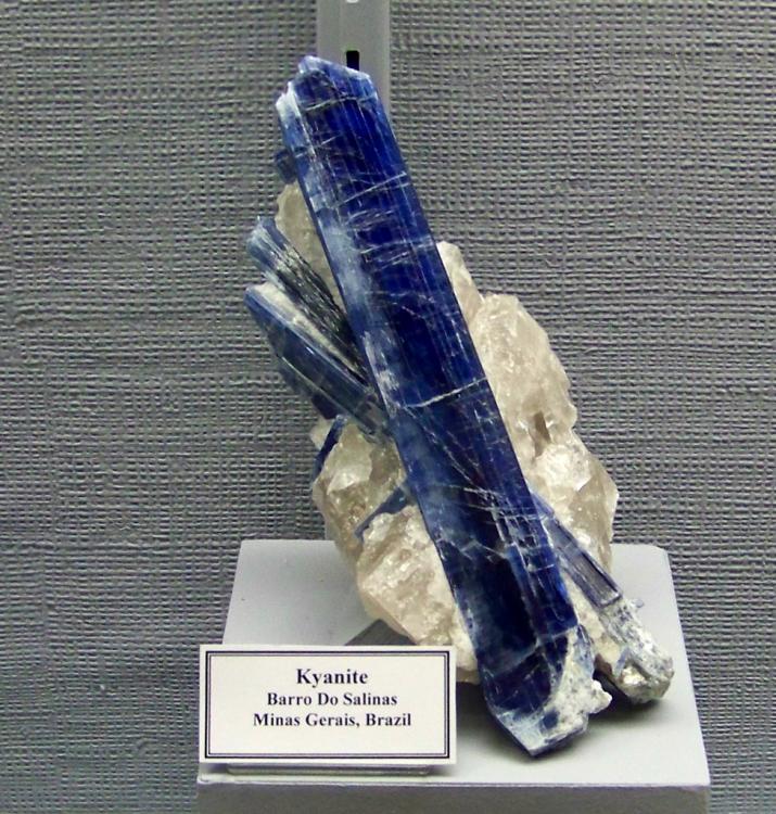 kyanite.jpg