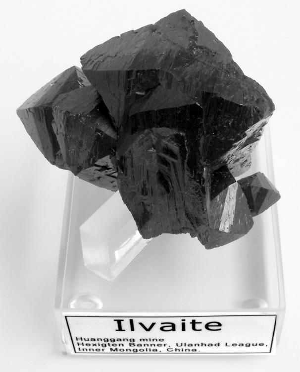 LF_ILVAITE_INNER M_1.jpg