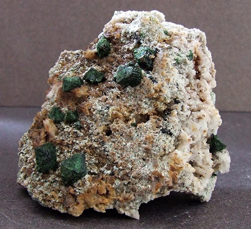 Malachite octahedrons Congo (1).jpg