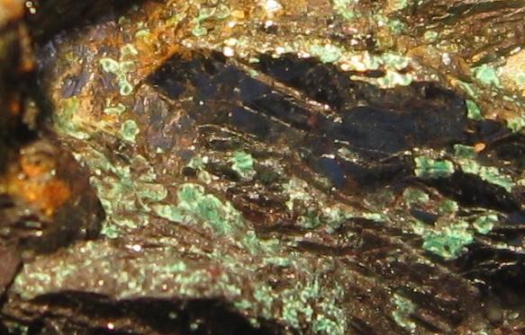 Malachite on hematite, Manassas Quarry.jpg