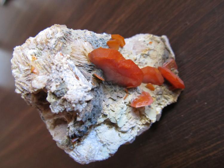 Mibladen wulfenite 1.JPG