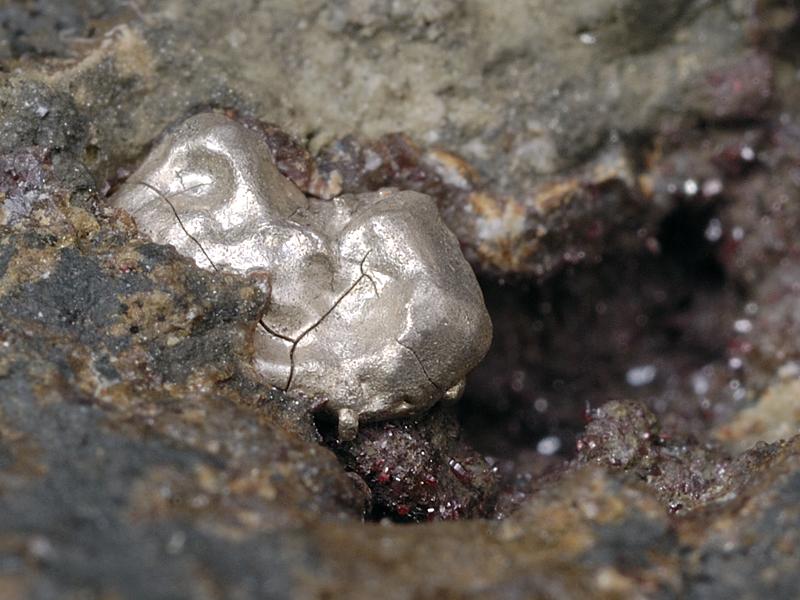 moschellandsbergite01.jpg