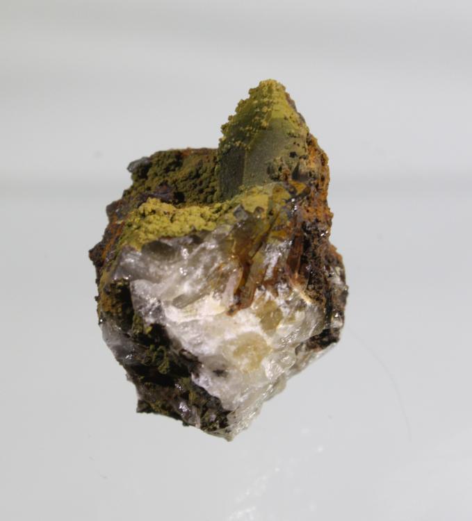 Mottramite covered quartz.JPG