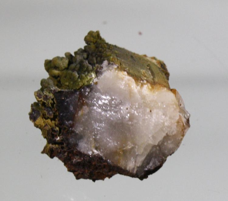 Mottramite covered quartz specimen - Base.JPG