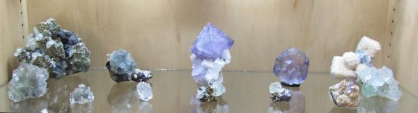 Naica fluorite shelf.jpg