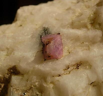 pink spinel 009.JPG