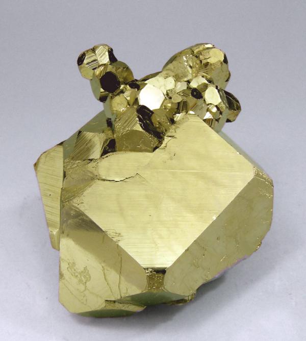 Pyrite - Huanzala Mine - Peru front.jpg