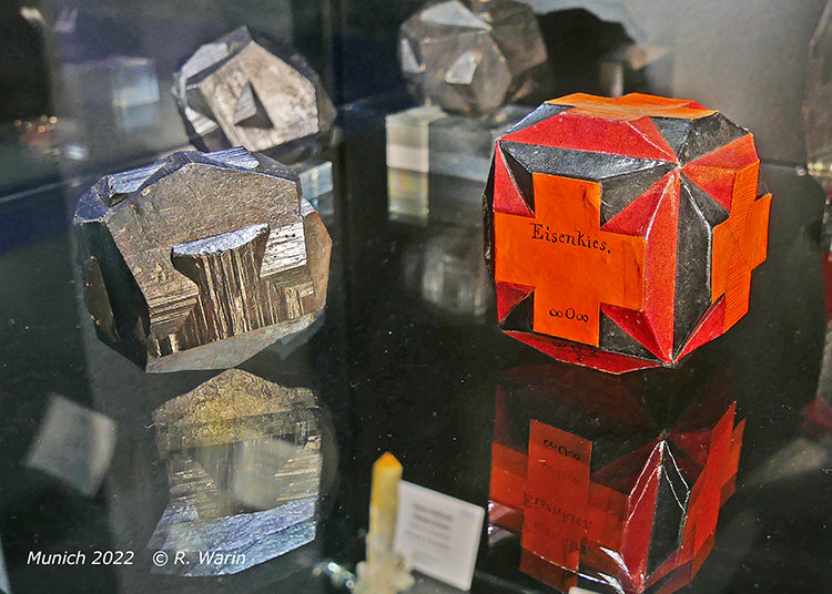 Pyrite-Eisenkies_30509_R.jpg