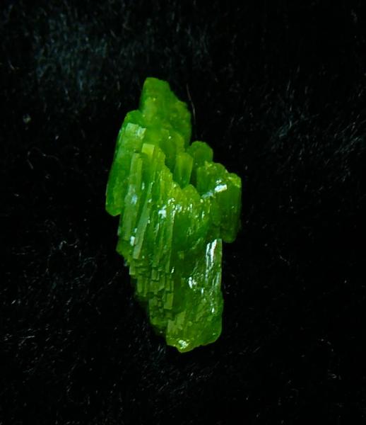 pyromorphite les farges 1,8cm.JPG