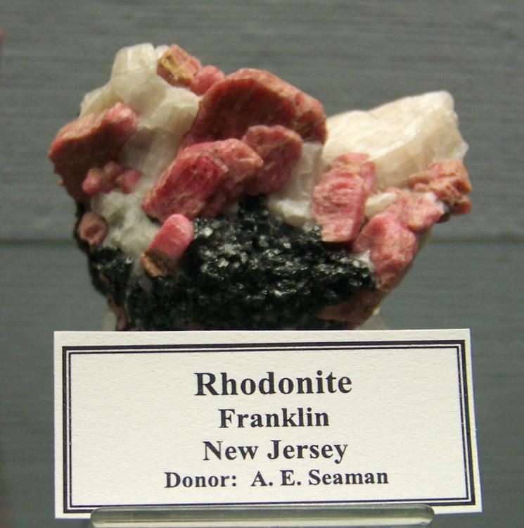 rhodonite.jpg