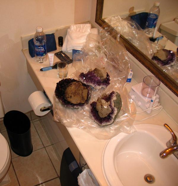 Rocks on the bathroom.jpg