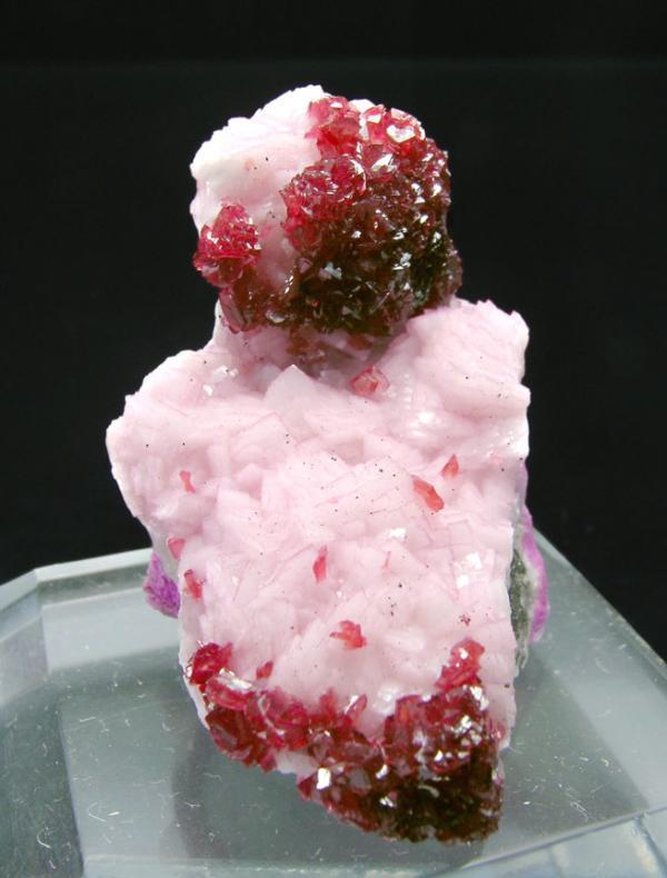 Roselite-beta from Bou-azzer.jpg