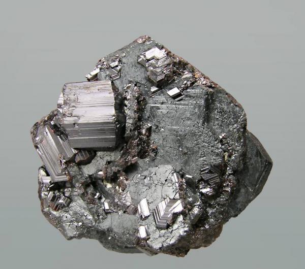 Rutile and Hematite pseudomorph after Ilmenite MC9K7.jpg