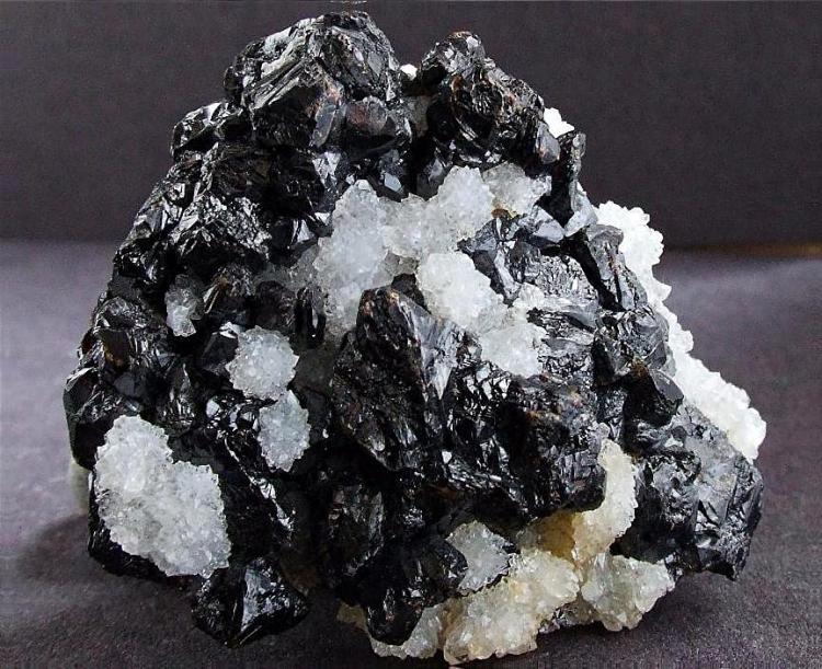 sphalerite quartz smallcleugh.JPG