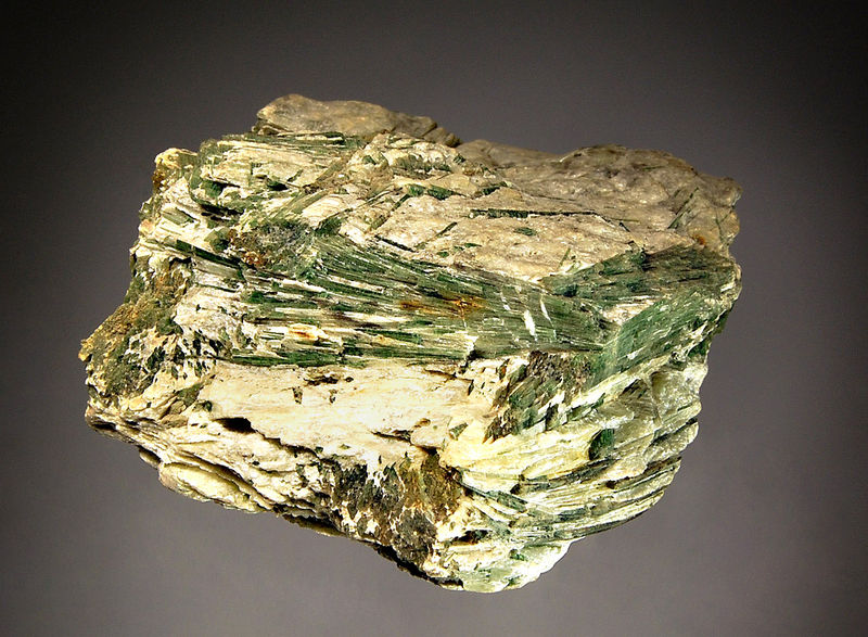 0104 Actinolite in talc.jpg