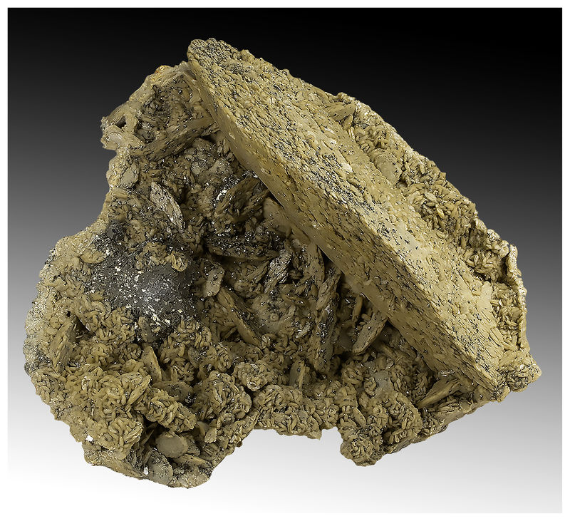 01 - SIDERITE WITH PYRITE, ARSENOPYRITE.jpg