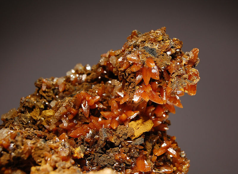 0220 Wulfenite closeup.jpg
