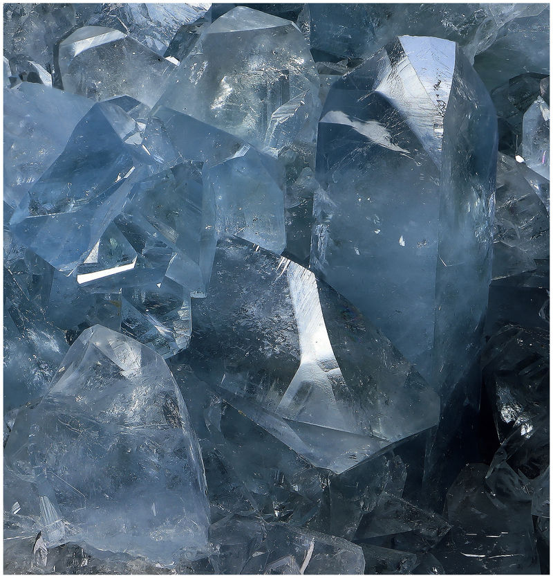 02 - Celestine - MADAGASCAR - AFRICA - CLOSEUP 1.jpg