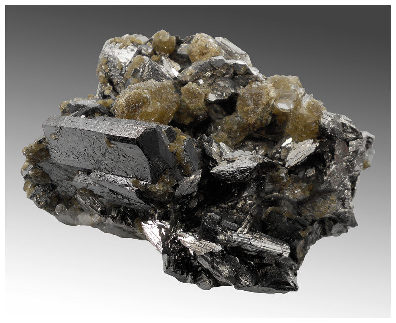 02 - FERBERITE WITH ARSENOPYRITE, QUARTZ AND MUSCOVITE.jpg