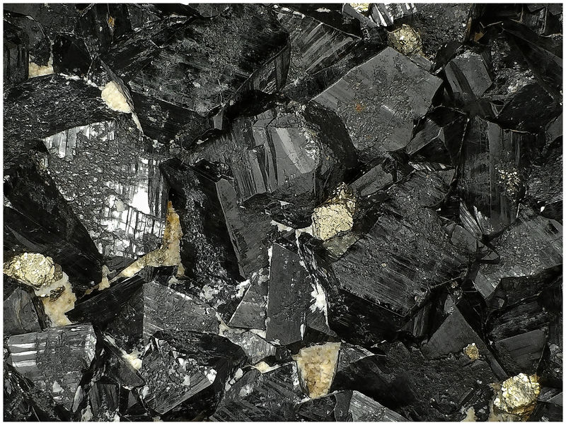 03 - CASSITERITE DETAILS 1.jpg