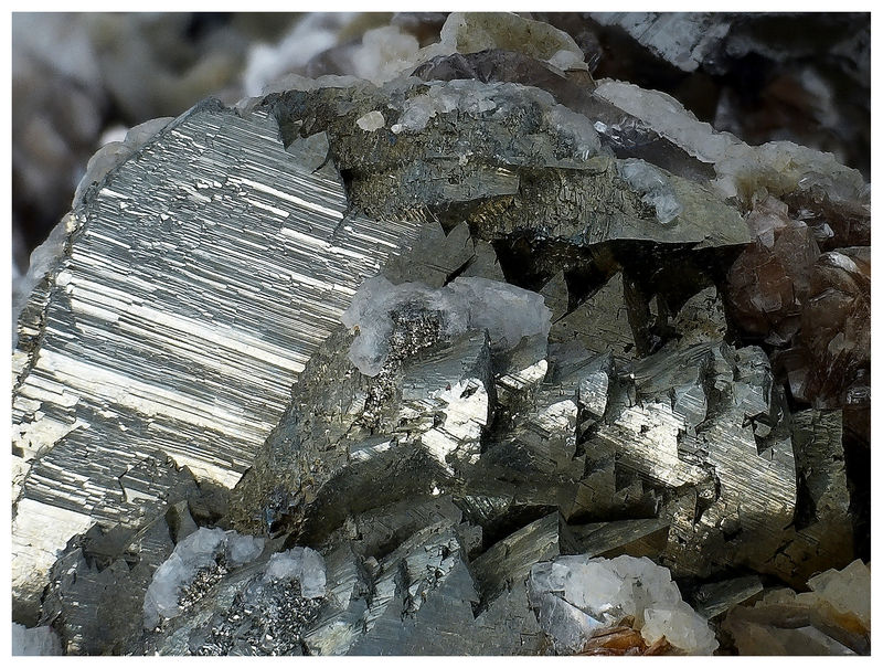 03 - MARCASITE, ARSENOPYRITE, QUARTZ AND DOLOMITE.jpg