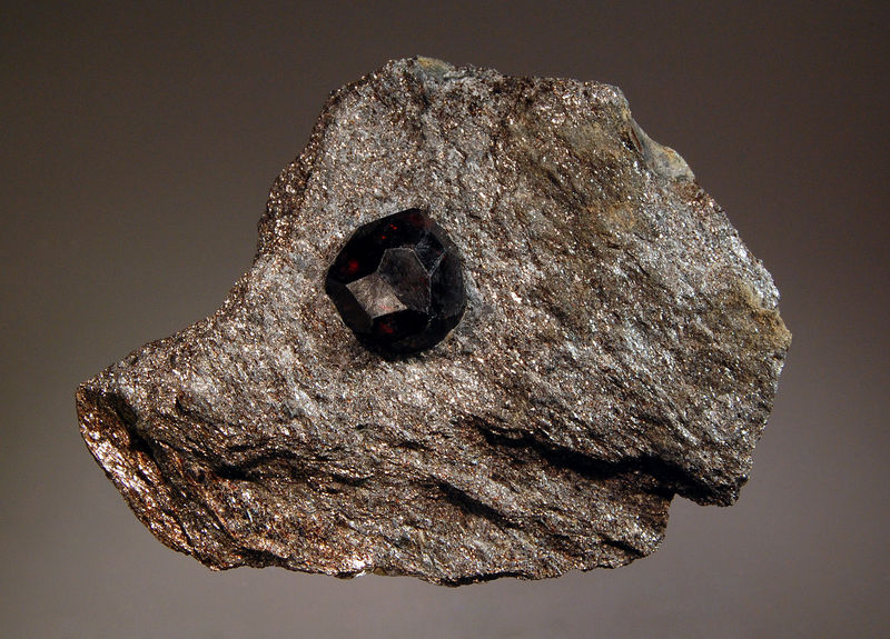 0724 Almandine - Garnet Ledge, Wrangell Island, Wrangell-Petersburg Borough, Alaska.jpg