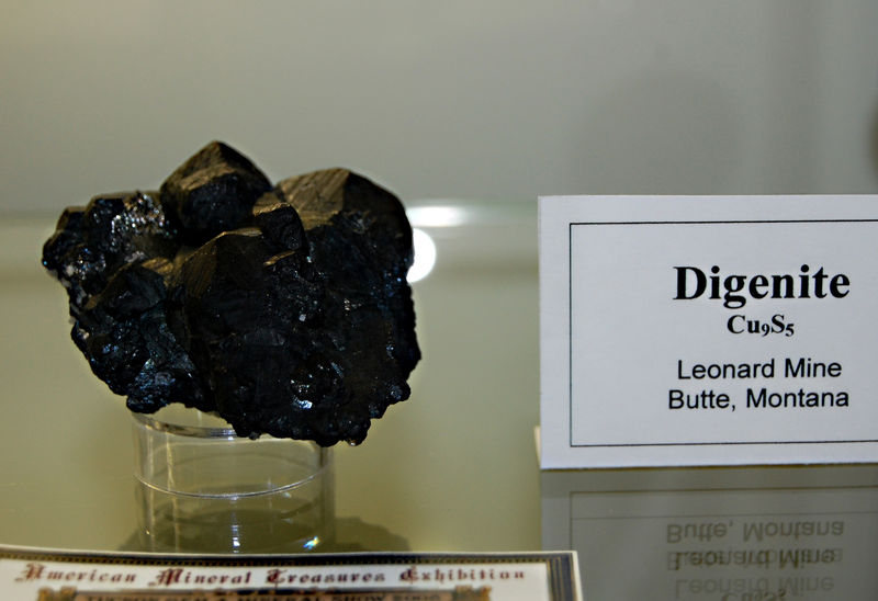 077 Mineral museum.JPG