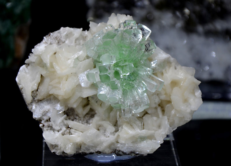 07 Apophyllite - Rahuri.jpg