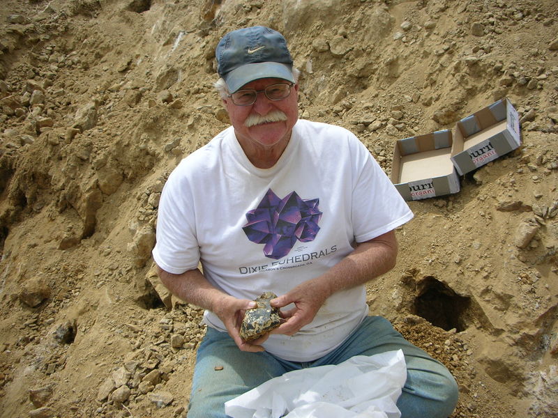 128 Ken Roberts with a good quartz.JPG