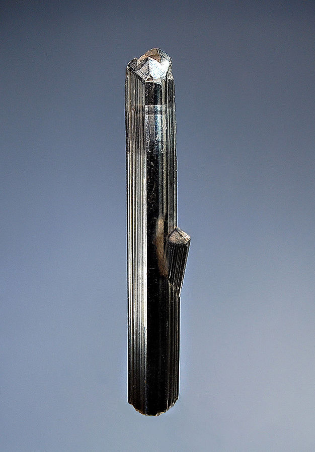 1599 Stibnite 2.jpg