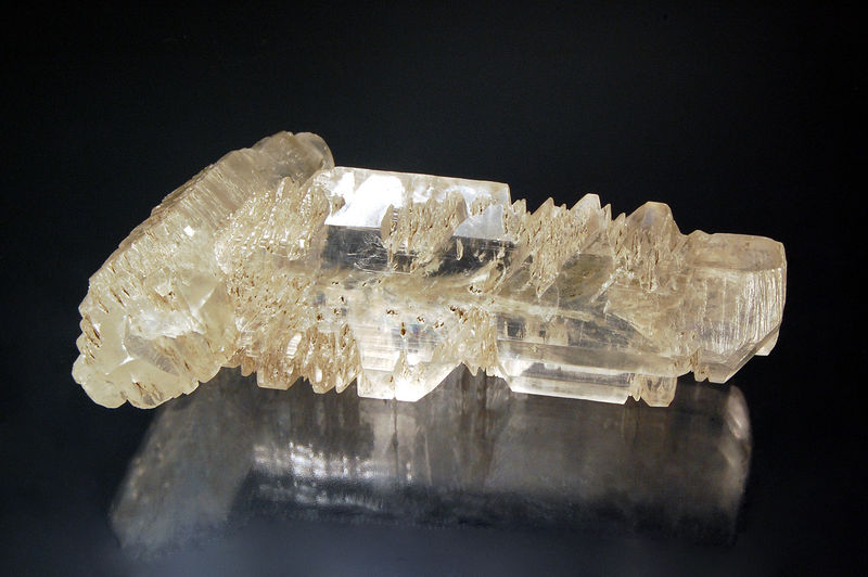 1688 Gypsum var. selenite.jpg