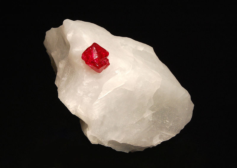 1732 Spinel.jpg