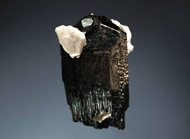 2040 Schorl Top.jpg