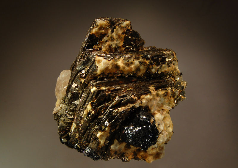 2126 Pyrrhotite.jpg