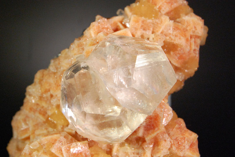 2196 Calcite and Stellerite on Chabazite-(Ca).jpg