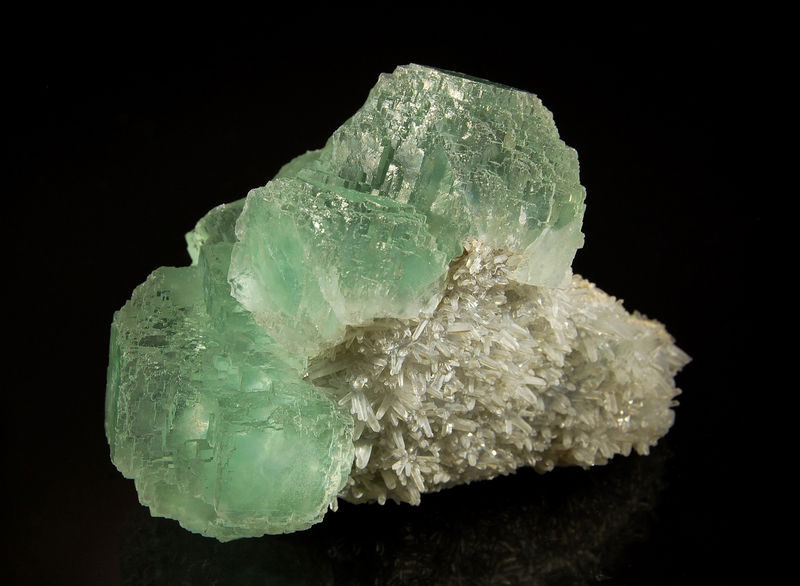 2242 Fluorite.jpg