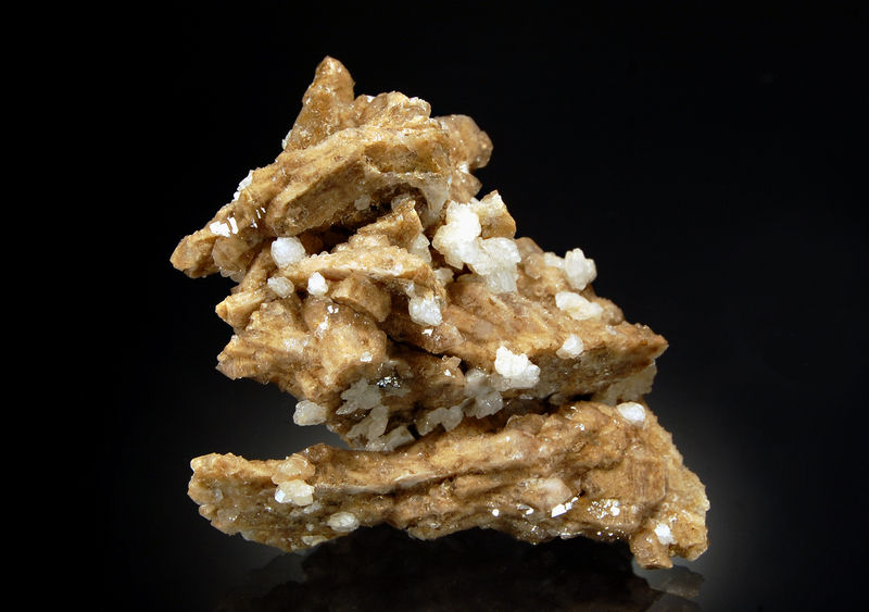 2325 Datolite on quartz 2.jpg