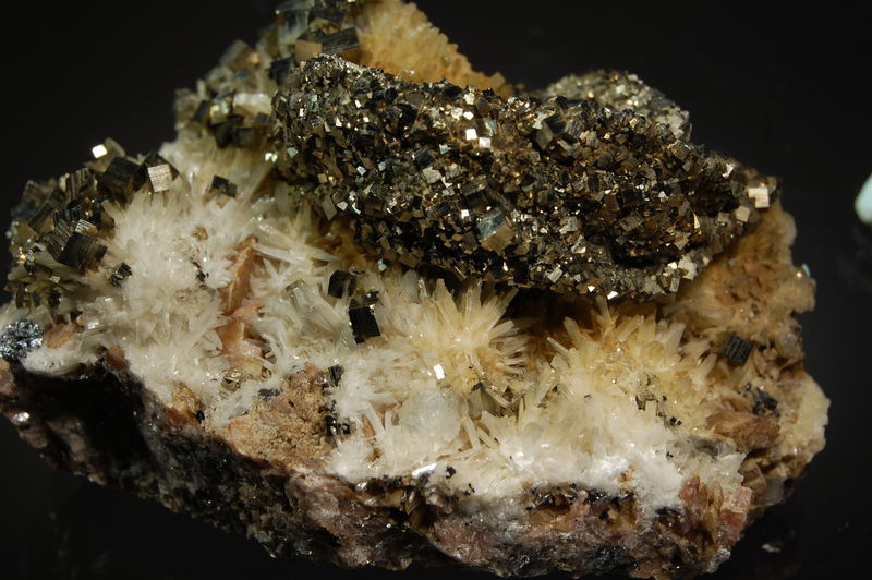 2455 Bertrandite Kazakhstan.JPG